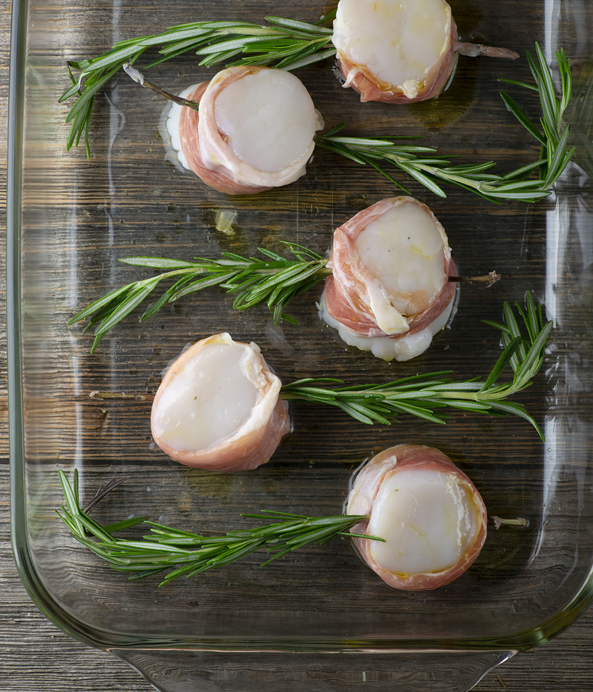 Rosemary Scallops in a pan.